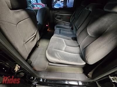 2006 GMC Sierra 2500 SLE2   - Photo 17 - Bismarck, ND 58503