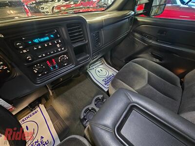 2006 GMC Sierra 2500 SLE2   - Photo 29 - Bismarck, ND 58503