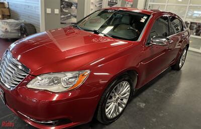 2013 Chrysler 200 Limited   - Photo 3 - Bismarck, ND 58503