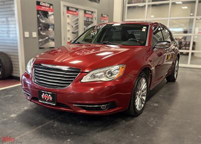 2013 Chrysler 200 Limited Sedan