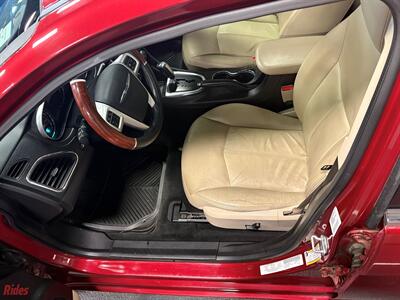 2013 Chrysler 200 Limited   - Photo 9 - Bismarck, ND 58503