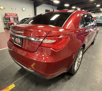 2013 Chrysler 200 Limited   - Photo 18 - Bismarck, ND 58503