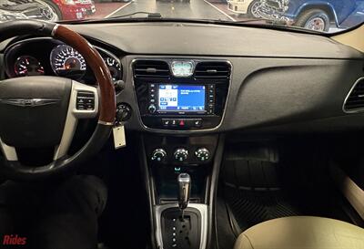 2013 Chrysler 200 Limited   - Photo 39 - Bismarck, ND 58503