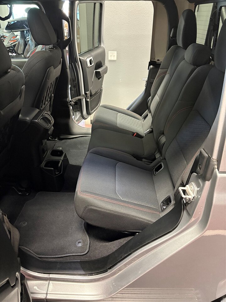 2021 Jeep Gladiator Rubicon  Custom Short Box - Photo 15 - Bismarck, ND 58503