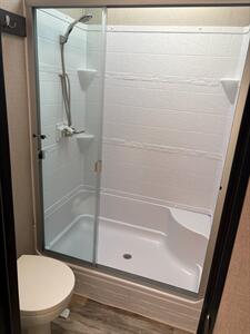 2019 Coachmen Chaparral 370FL   - Photo 43 - Bismarck, ND 58503