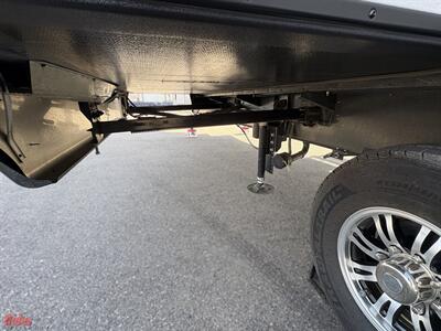 2019 Coachmen Chaparral 370FL   - Photo 8 - Bismarck, ND 58503