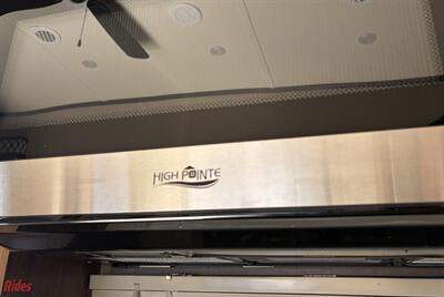 2019 Coachmen Chaparral 370FL   - Photo 29 - Bismarck, ND 58503