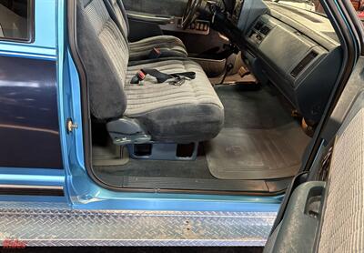 1993 Chevrolet C/K 1500 Series K1500 Silverado   - Photo 33 - Bismarck, ND 58503