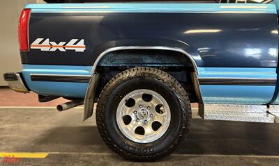 1993 Chevrolet C/K 1500 Series K1500 Silverado   - Photo 30 - Bismarck, ND 58503