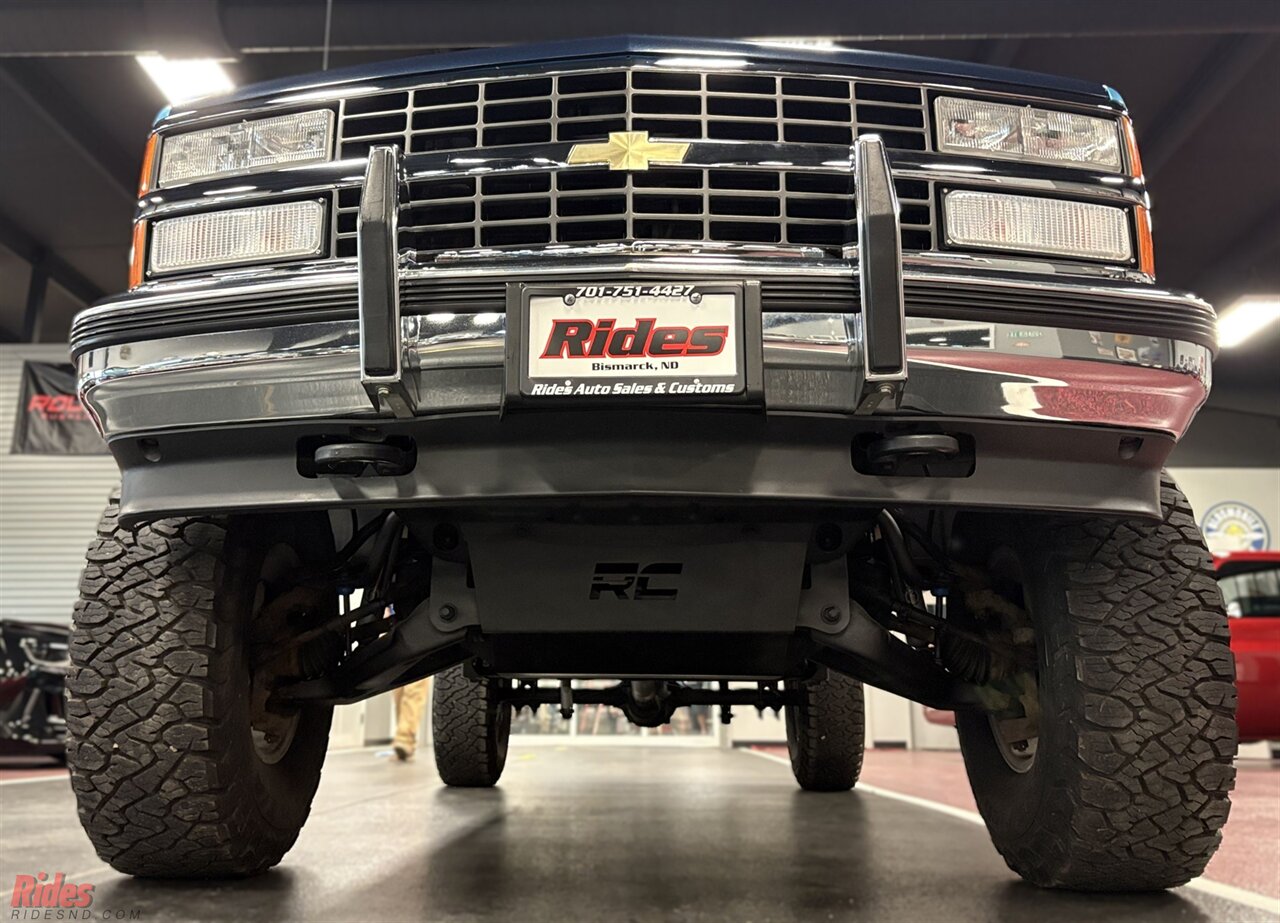 1993 Chevrolet K1500 Silverado   - Photo 38 - Bismarck, ND 58503