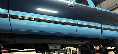 1993 Chevrolet K1500 Silverado   - Photo 53 - Bismarck, ND 58503