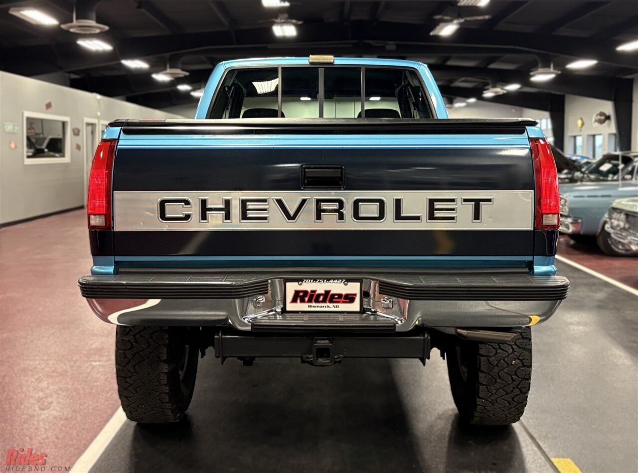 1993 Chevrolet K1500 Silverado   - Photo 19 - Bismarck, ND 58503
