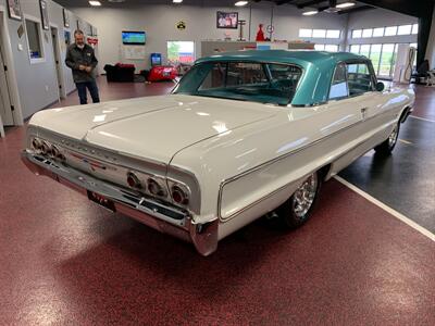 1964 Chevrolet Impala SS   - Photo 10 - Bismarck, ND 58503