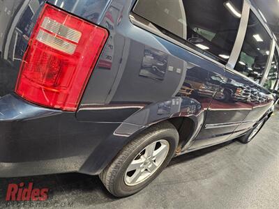 2008 Dodge Grand Caravan SXT   - Photo 11 - Bismarck, ND 58503