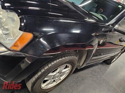 2006 Jeep Grand Cherokee Limited   - Photo 3 - Bismarck, ND 58503