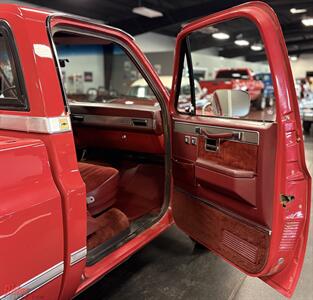 1987 Chevrolet V 10 Silverado   - Photo 24 - Bismarck, ND 58503