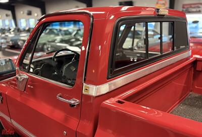 1987 Chevrolet V 10 Silverado   - Photo 14 - Bismarck, ND 58503