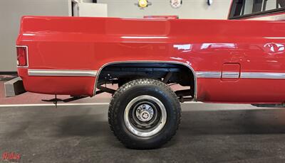 1987 Chevrolet V 10 Silverado   - Photo 22 - Bismarck, ND 58503