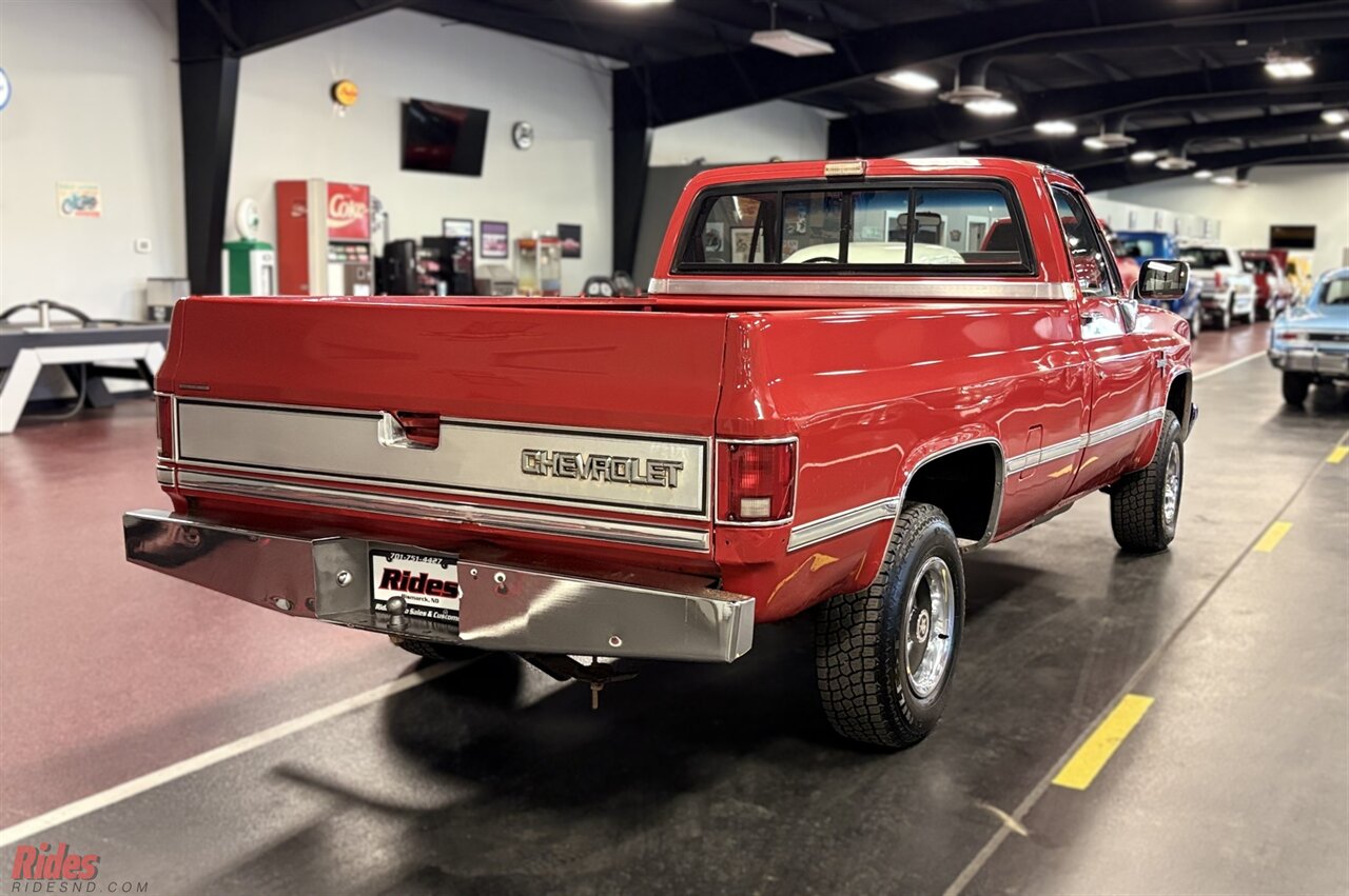 1987 Chevrolet V 10 Silverado   - Photo 20 - Bismarck, ND 58503