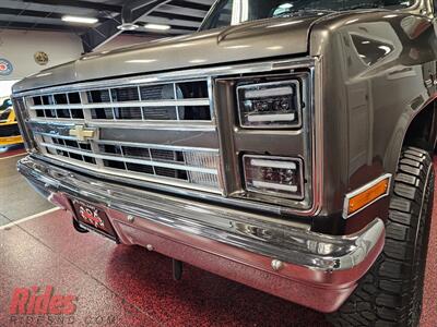 1985 Chevrolet C/K 10 Series K10 Silverado   - Photo 2 - Bismarck, ND 58503