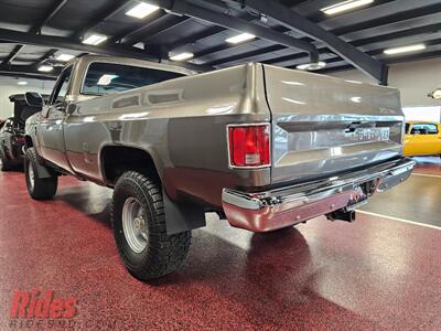 1985 Chevrolet C/K 10 Series K10 Silverado   - Photo 9 - Bismarck, ND 58503