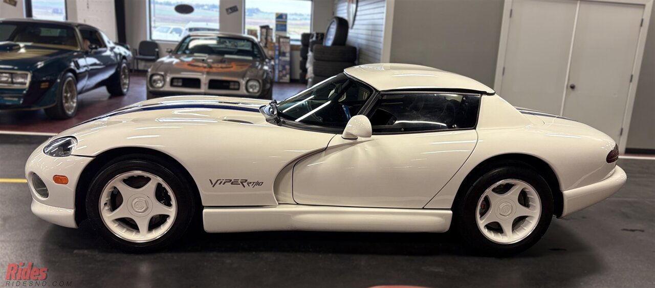 1996 Dodge Viper RT/10   - Photo 4 - Bismarck, ND 58503