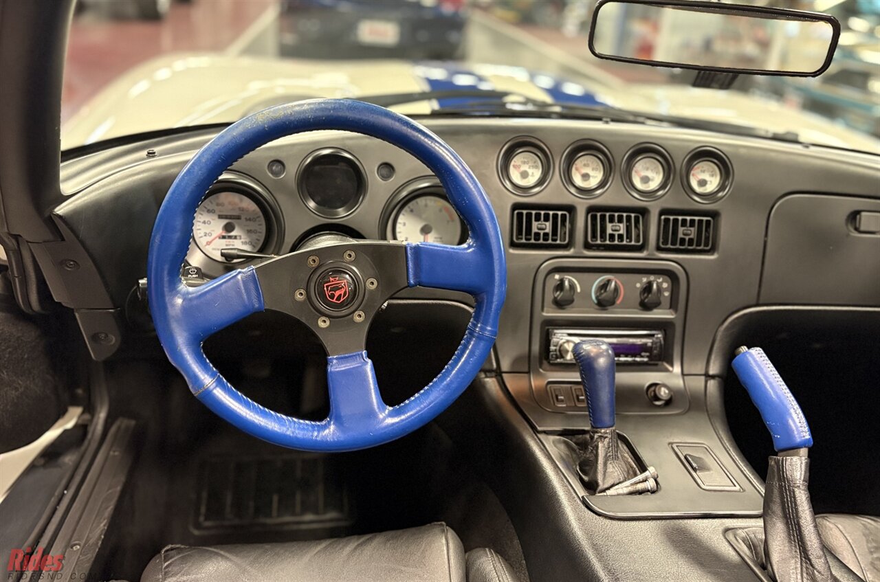 1996 Dodge Viper RT/10   - Photo 21 - Bismarck, ND 58503