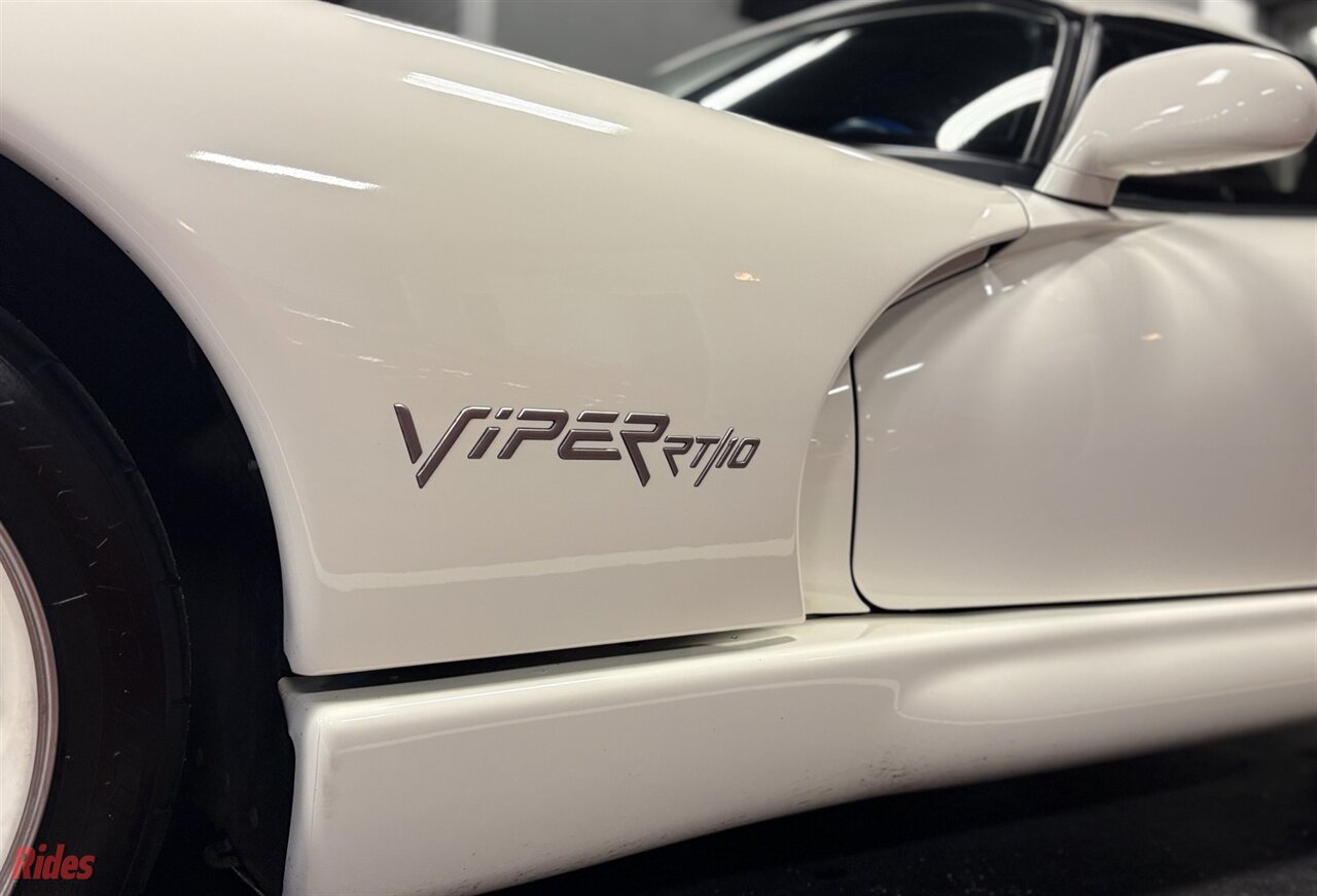 1996 Dodge Viper RT/10   - Photo 8 - Bismarck, ND 58503