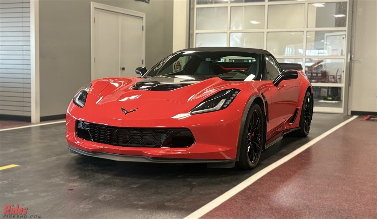 2016 Chevrolet Corvette Z06   - Photo 2 - Bismarck, ND 58503