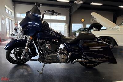 2012 Harley-Davidson Street Glide   - Photo 3 - Bismarck, ND 58503