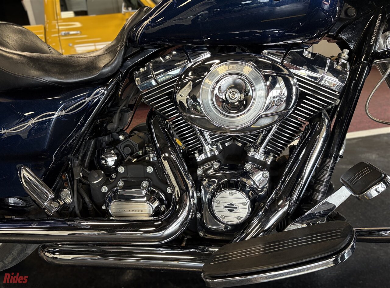 2012 Harley-Davidson Street Glide   - Photo 18 - Bismarck, ND 58503