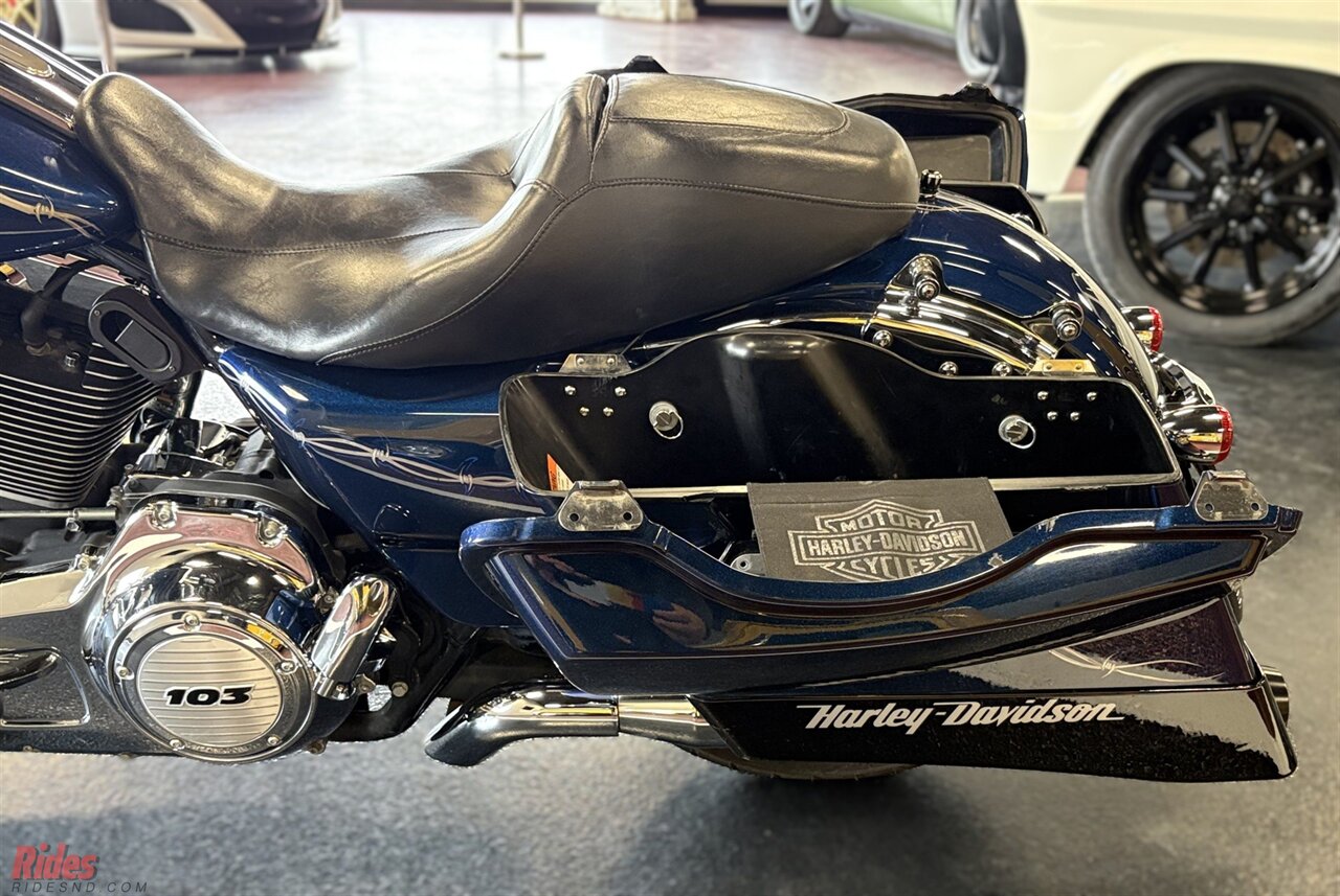 2012 Harley-Davidson Street Glide   - Photo 14 - Bismarck, ND 58503