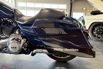 2012 Harley-Davidson Street Glide   - Photo 8 - Bismarck, ND 58503