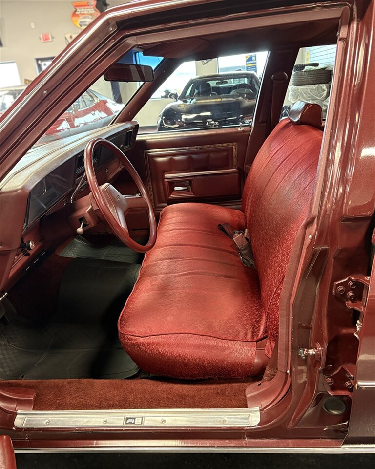 1983 Chevrolet Impala Sedan   - Photo 10 - Bismarck, ND 58503