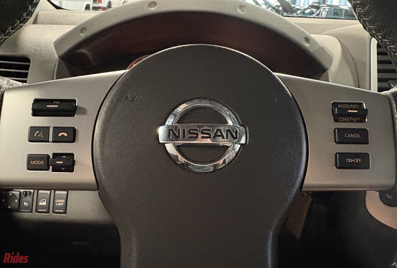 2015 Nissan Frontier PRO-4X   - Photo 43 - Bismarck, ND 58503