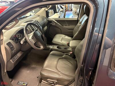 2015 Nissan Frontier PRO-4X   - Photo 10 - Bismarck, ND 58503