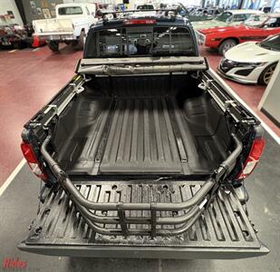 2015 Nissan Frontier PRO-4X   - Photo 20 - Bismarck, ND 58503