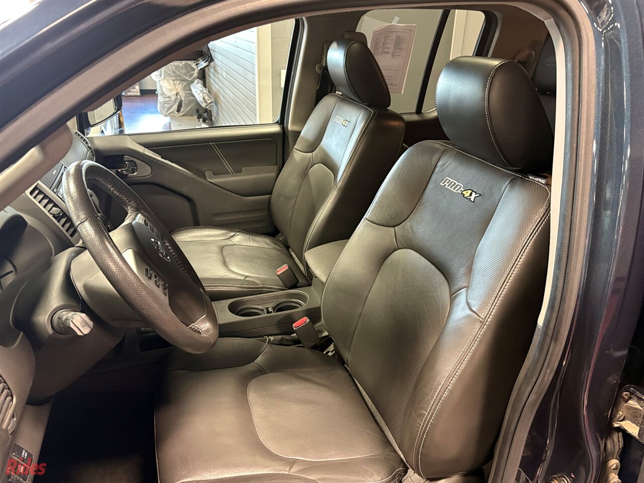 2015 Nissan Frontier PRO-4X   - Photo 39 - Bismarck, ND 58503