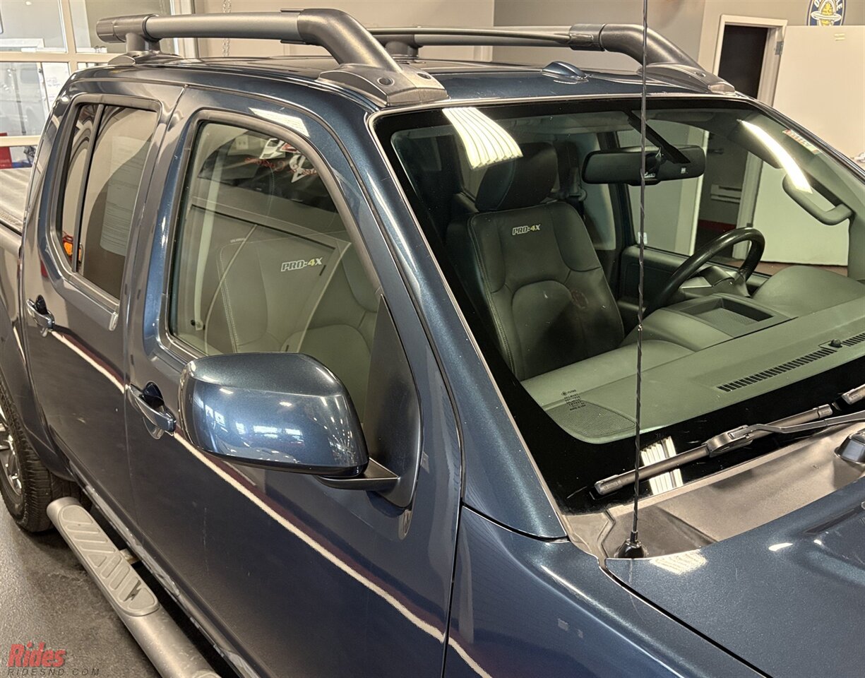 2015 Nissan Frontier PRO-4X   - Photo 29 - Bismarck, ND 58503