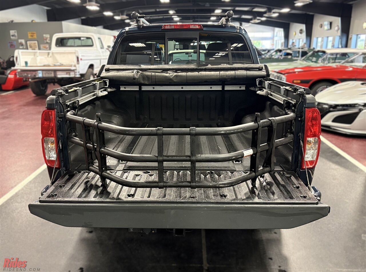 2015 Nissan Frontier PRO-4X   - Photo 19 - Bismarck, ND 58503