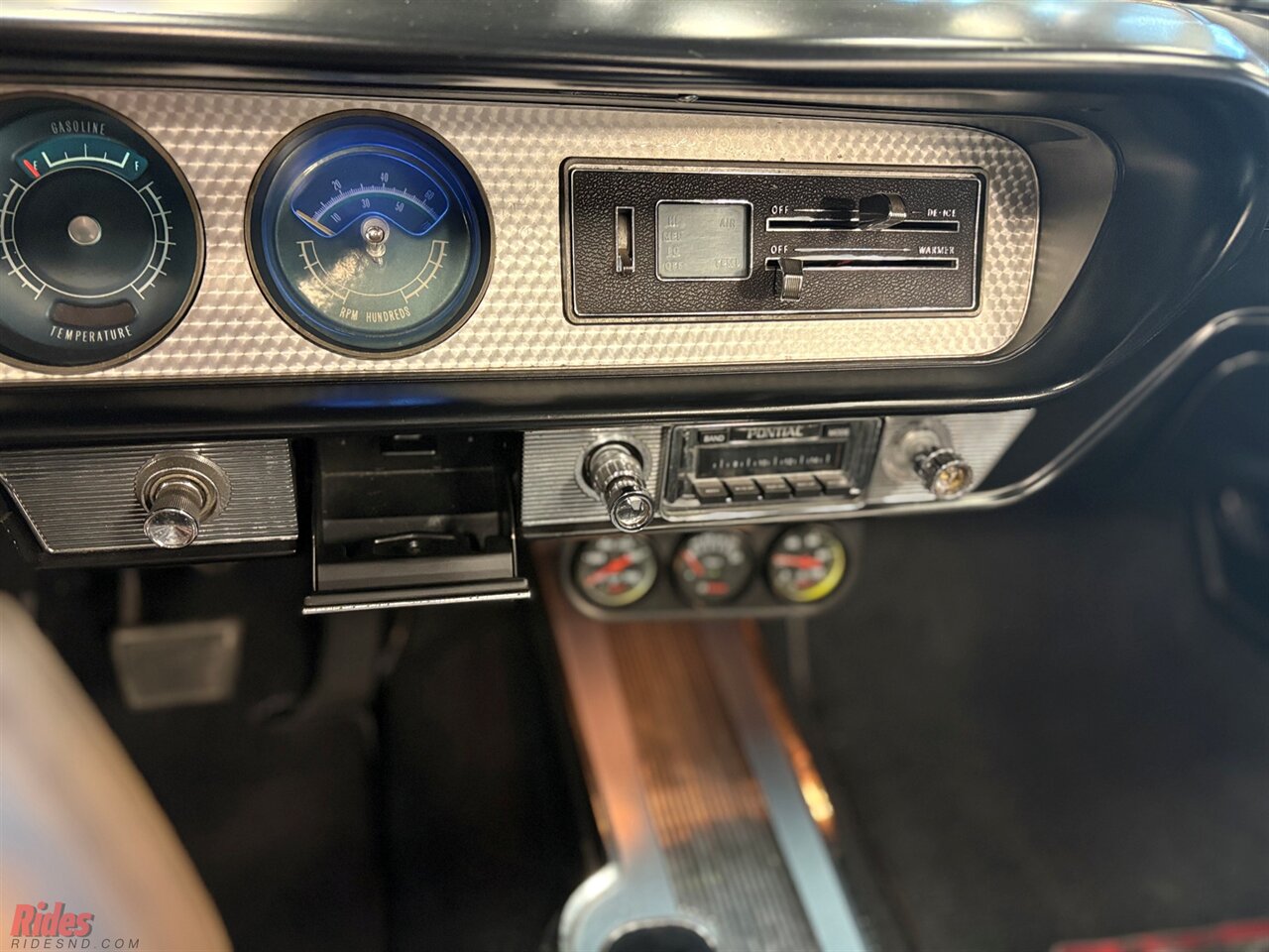 1964 Pontiac GTO Convertible   - Photo 30 - Bismarck, ND 58503