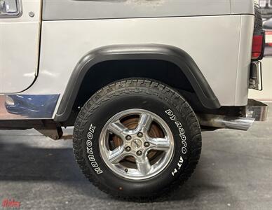 1989 Jeep Wrangler YJ   - Photo 6 - Bismarck, ND 58503