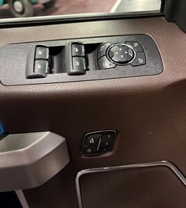 2019 Ford F-150 King Ranch   - Photo 12 - Bismarck, ND 58503