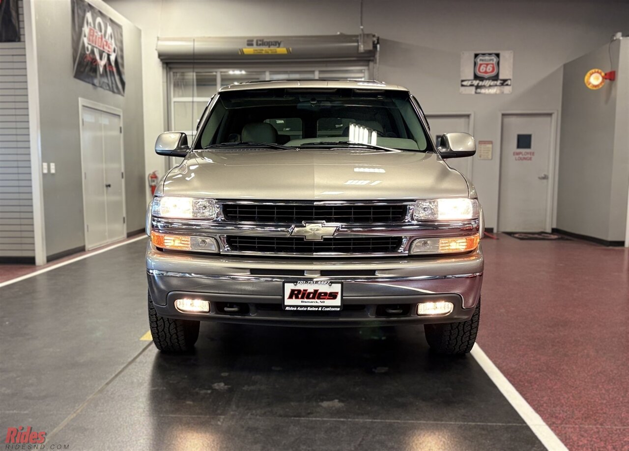2001 Chevrolet Suburban 2500 LT   - Photo 71 - Bismarck, ND 58503
