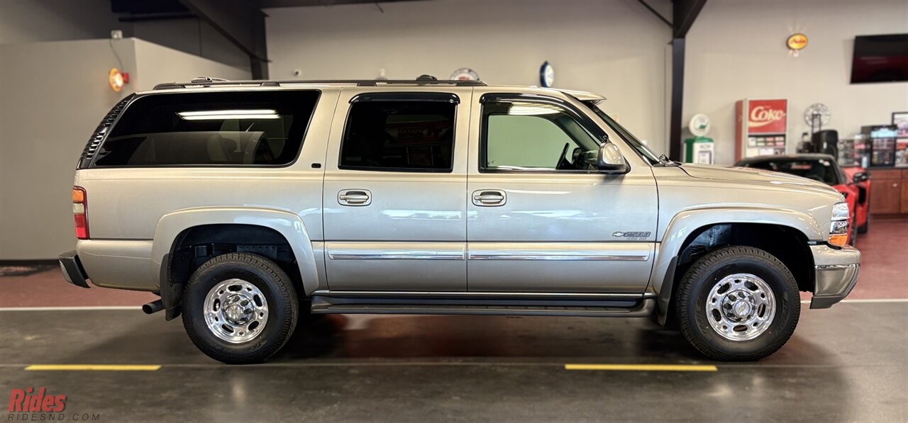 2001 Chevrolet Suburban 2500 LT   - Photo 55 - Bismarck, ND 58503