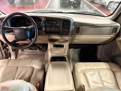 2001 Chevrolet Suburban 2500 LT   - Photo 19 - Bismarck, ND 58503