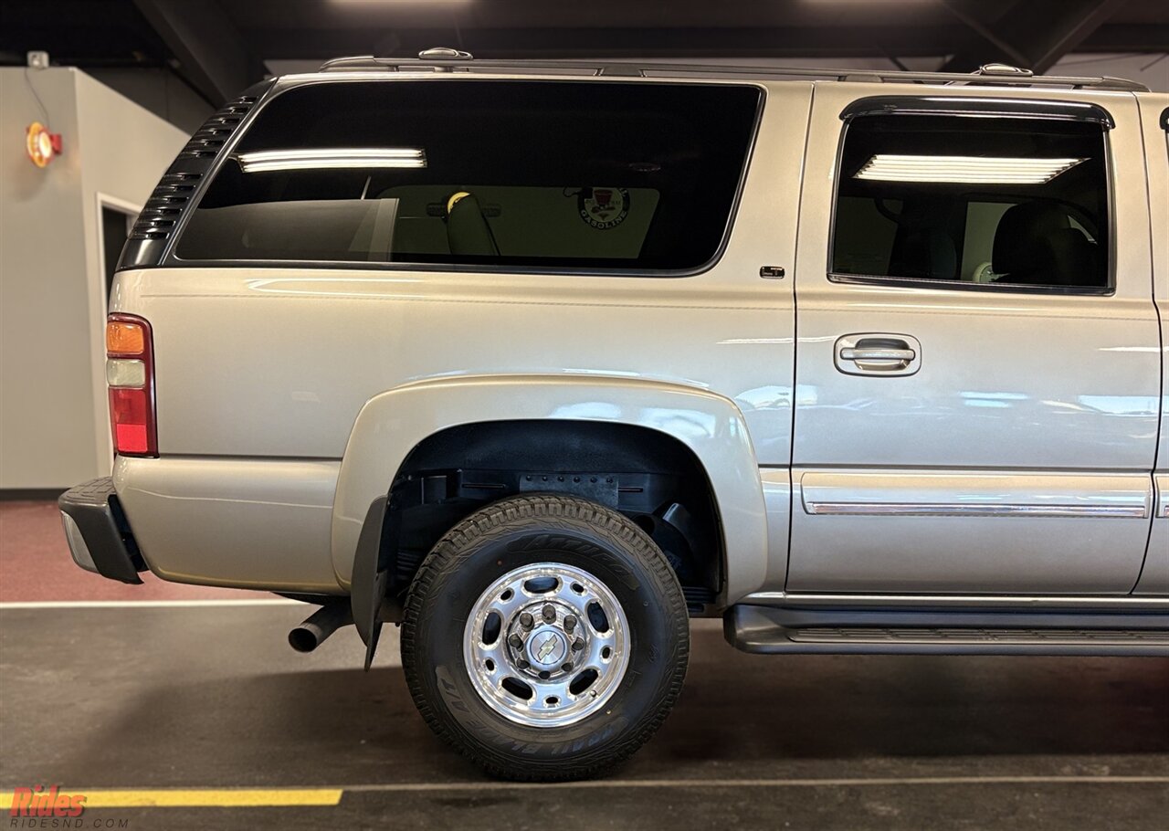 2001 Chevrolet Suburban 2500 LT   - Photo 56 - Bismarck, ND 58503