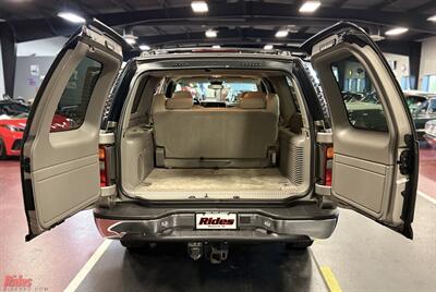 2001 Chevrolet Suburban 2500 LT   - Photo 45 - Bismarck, ND 58503