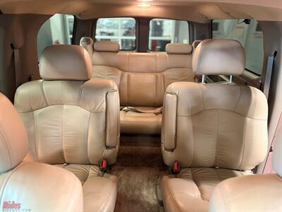 2001 Chevrolet Suburban 2500 LT   - Photo 35 - Bismarck, ND 58503