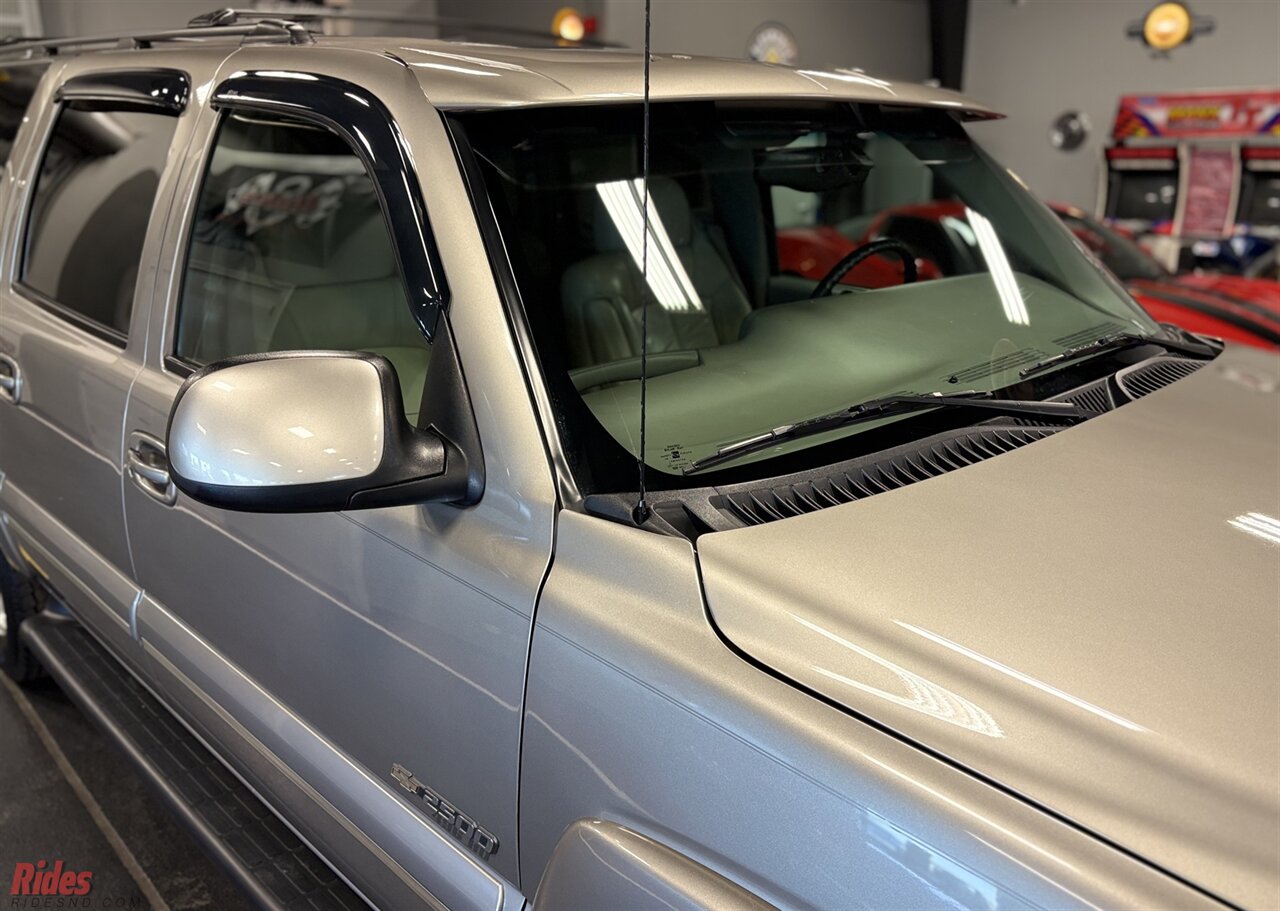 2001 Chevrolet Suburban 2500 LT   - Photo 66 - Bismarck, ND 58503